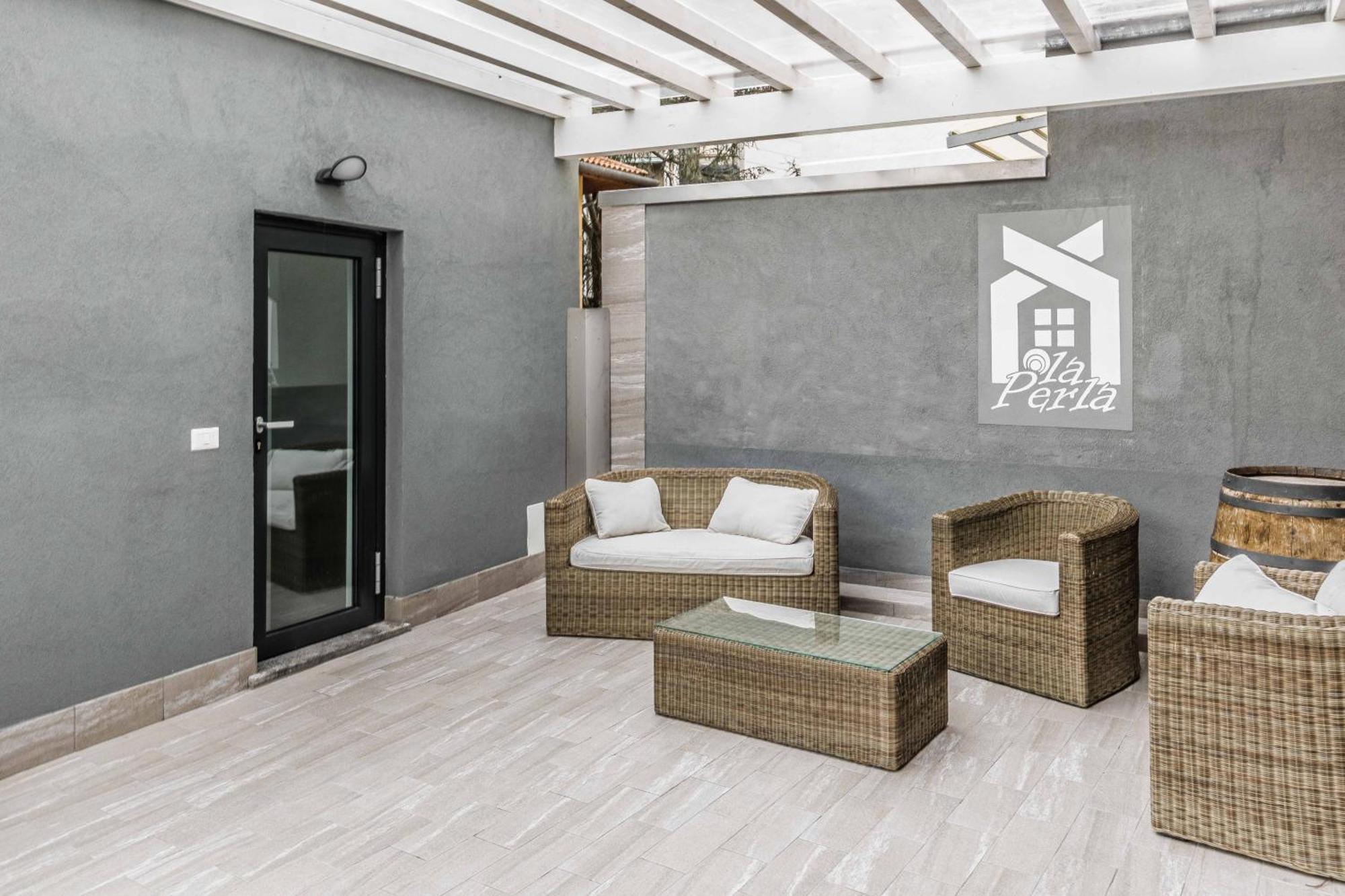 La Perla Rooms 사론노 외부 사진